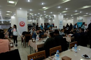 TÜGVA Genel Başkanı Eminoğlu Gümüşhane’de 1300 öğrenciyle iftar yaptı