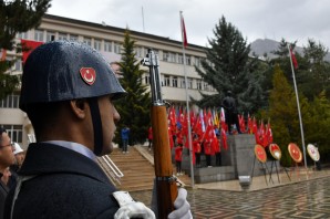 Gümüşhane’de Çanakkale Zaferi ve Şehitleri Anma Günü törenlerle kutlandı