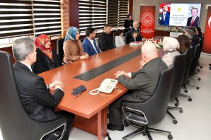 Gümüşhane’de şehit annesine Devlet Övünç Madalyası ve Beratı takdim edildi