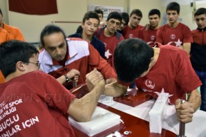 Gümüşhane'nin Çelik Bilekleri Madalyalarını Aldı