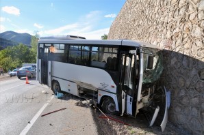 Gümüşhane'de Kaza: 3 Yaralı