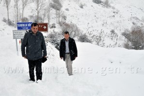 Köy Yollarında Hummalı Çalışma