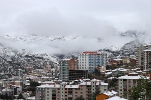 Gümüşhane Nisan ayının son günlerinde beyaz gelinliğini giydi