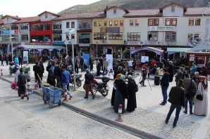 Gençlik Merkezi kadına şiddete tiyatro ile dikkat çekti