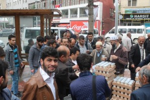 Semerkand Haftasında Vatandaşlara Pilav Dağıtıldı