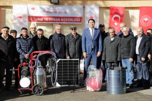 Gümüşhane'de üreticilere makine ve teçhizat desteği