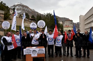 Eğitim-Bir-Sen’den ek ders, nöbet ve fazla çalışma için imza kampanyası