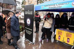 Vali Taşbilek KADES tanıtım standını ziyaret etti