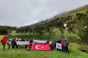 Bağımsızlık ve gençlik yürüyüşü yapıldı