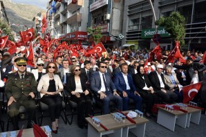 Gümüşhane Demokrasi Nöbeti, tarihi mitingle taçlandırıldı