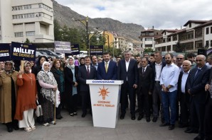 Menderes ve arkadaşları idam edildikleri gün ve saatte Gümüşhane’de anıldı