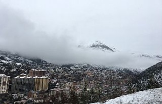 Kar Gümüşhane’yi terk etmiyor