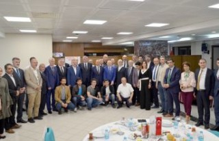 Gümüşhaneli bürokratlar GÜBDER iftarında buluştu