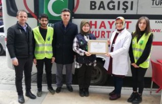 Yeşilay haftasında kan bağışında bulundular