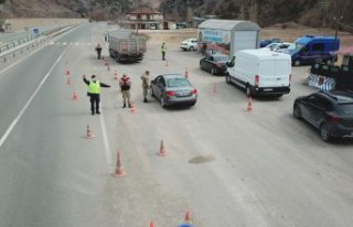 Jandarma’dan dronla trafik uygulaması