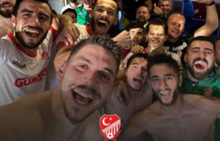 “Dolu tribünlere oynamak istiyoruz”