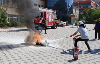 GÜ’de yangın söndürme tatbikatı yapıldı