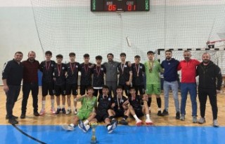 Gümüşhane Spor Lisesi Futsal’da namağlup şampiyon...