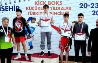 Kick Boks Türkiye Şampiyonasında Altın madalya...