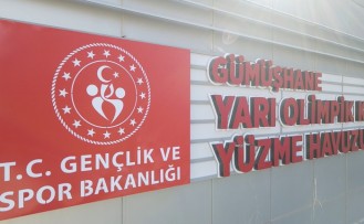 Yüzme havuzu yeniden açıldı