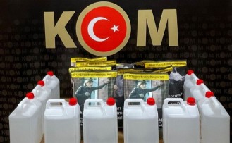 Gümüşhane’de 50 litre etil alkol ve kaçak tütün yakalandı