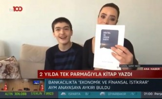 2 yılda tek parmağıyla kitap yazdı