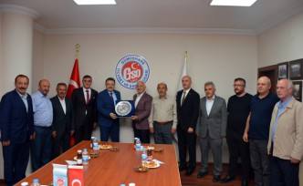 Başkan Ahmet Metin Genç’ten GTSO’ya ziyaret