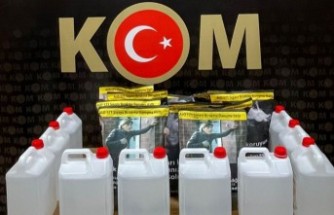 Gümüşhane’de 50 litre etil alkol ve kaçak tütün yakalandı