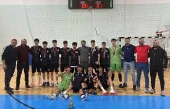 Gümüşhane Spor Lisesi Futsal’da namağlup şampiyon oldu