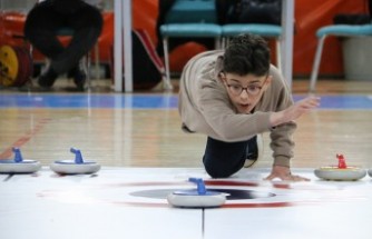 Gümüşhane'de curling heyecanı yaşandı